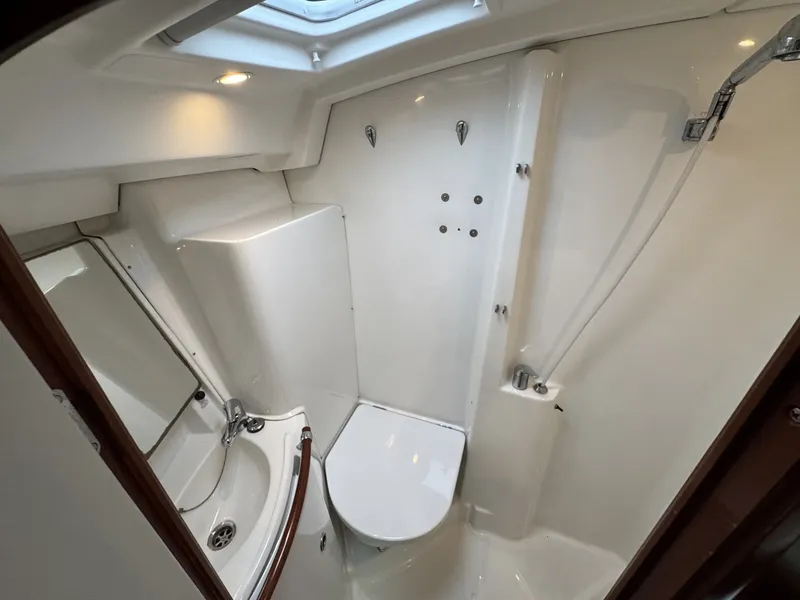 Slide: The Image of Beneteau 423 2004 - 6308632