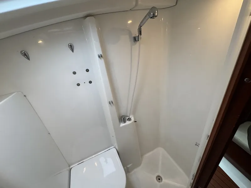 Slide: The Image of Beneteau 423 2004 - 6308634