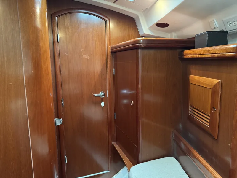 Slide: The Image of Beneteau 423 2004 - 6308665