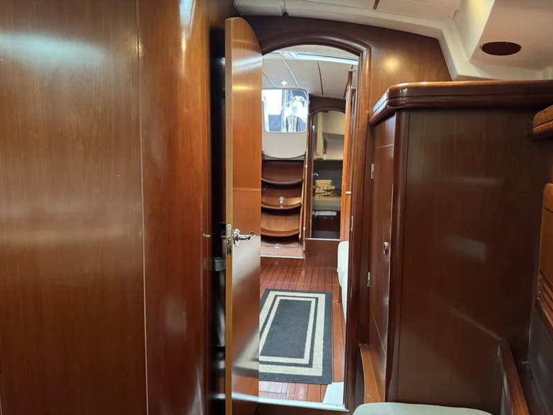Slide: The Image of Beneteau 423 2004 - 6308667