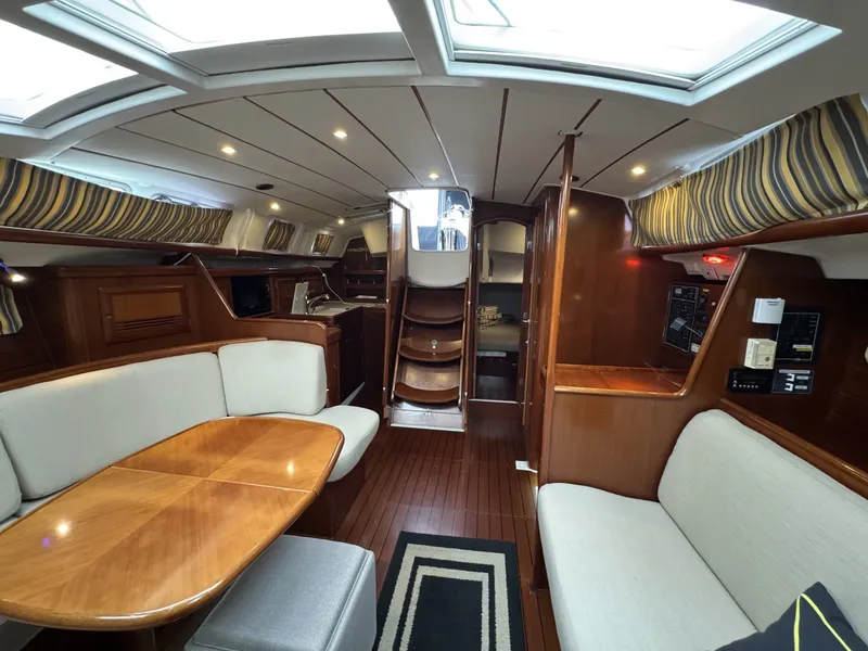 Slide: The Image of Beneteau 423 2004 - 6308669