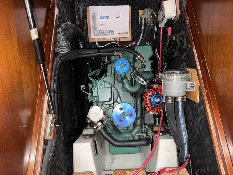 Slide: The Image of Beneteau 423 2004 - 6308739