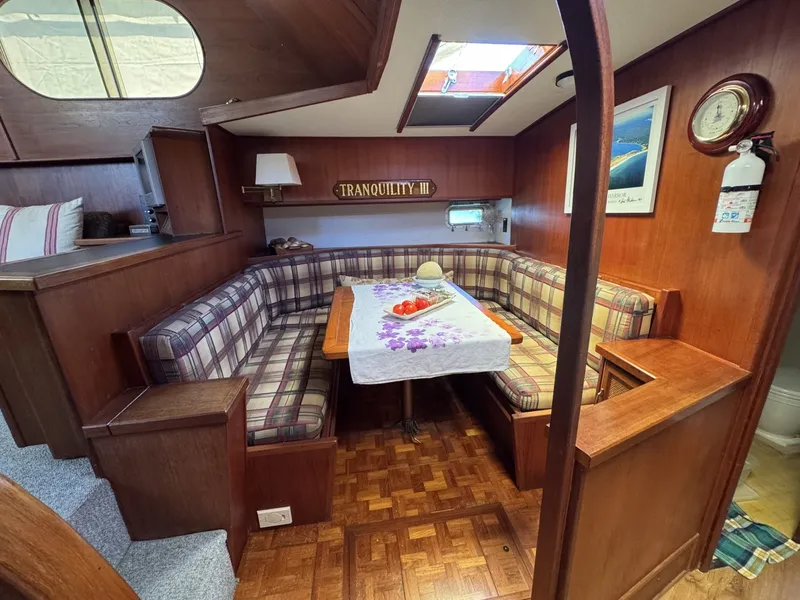 Slide: The Image of Large Dinette - 6314116