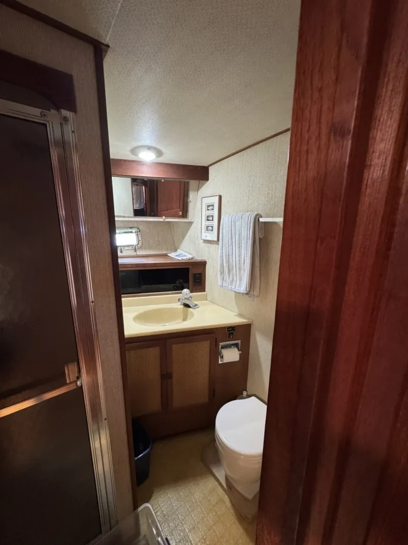 Slide: The Image of Viking Aft Cabin Motor yacht 1984 - 6314107