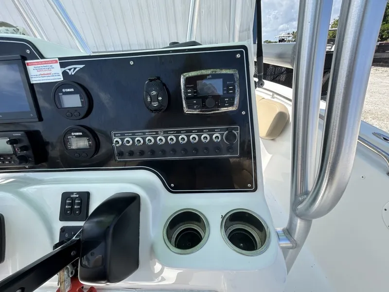 Slide: The Image of Tidewater 210LXF 2016 - 6332033