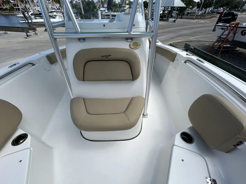 Slide: The Image of Tidewater 210LXF 2016 - 6332036