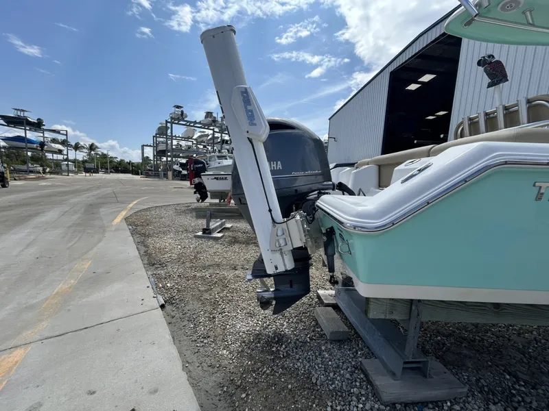 Slide: The Image of Tidewater 210LXF 2016 - 6335532