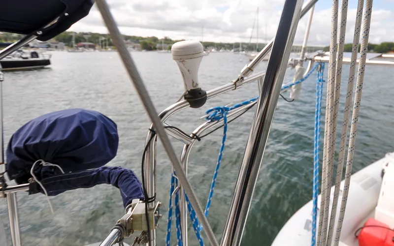 Slide: The Image of 1993 Catalina 42 | Kanga Sailboat rigging on a 1993 Catalina 42, with marina in the background. - 6318874
