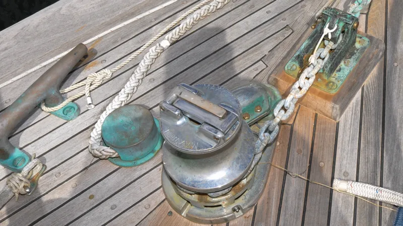Slide: The Image of 1987 Wittholtz/Luzier 49 | Destiny Deck of 1987 Custom Wittholtz/Luzier Sloop/Cutter with winch, chain, and rope details. - 6319001