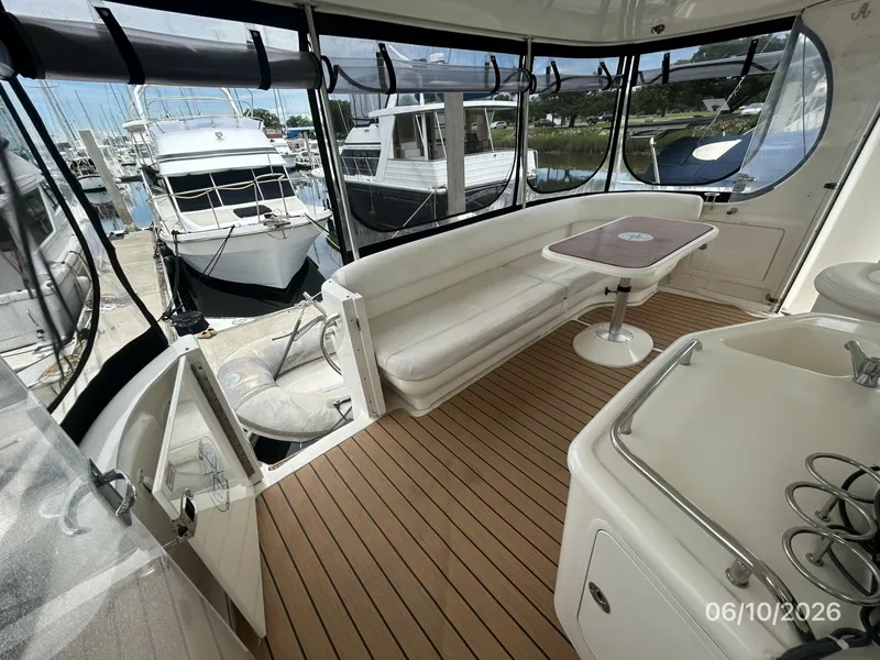 Slide: The Image of 39' Sea Ray sundeck2 - 6331048