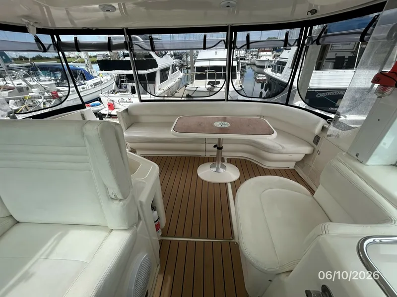 Slide: The Image of 39' Sea Ray sundeck aft - 6331045