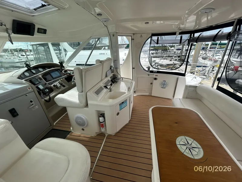 Slide: The Image of 39' Sea Ray sundeck starboard - 6346536