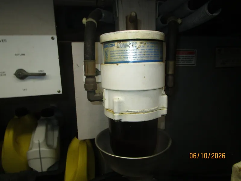 Slide: The Image of 39' Sea Ray generator Racor fuel filter - 6331014