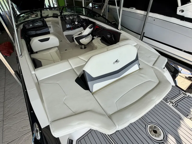 Slide: The Image of Monterey 234SS Super Sport 2014 - 6331523