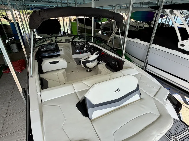 Slide: The Image of Monterey 234SS Super Sport 2014 - 6331524