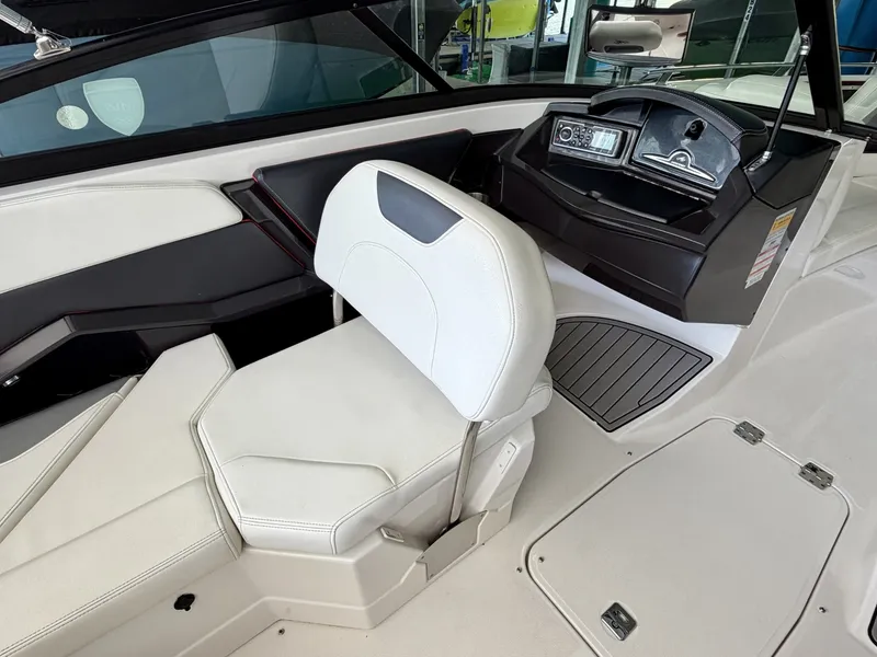 Slide: The Image of Monterey 234SS Super Sport 2014 - 6331535