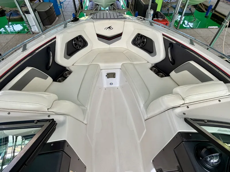 Slide: The Image of Monterey 234SS Super Sport 2014 - 6331546