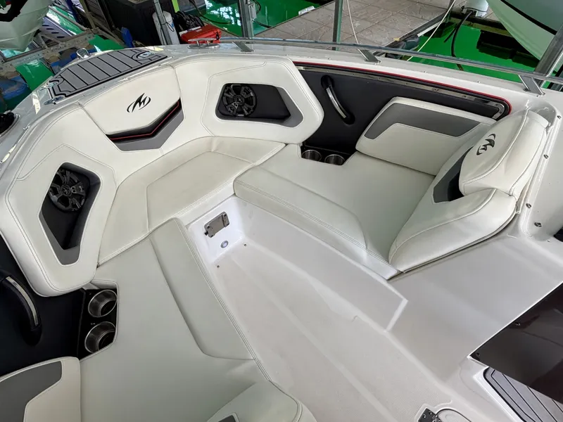 Slide: The Image of Monterey 234SS Super Sport 2014 - 6331549