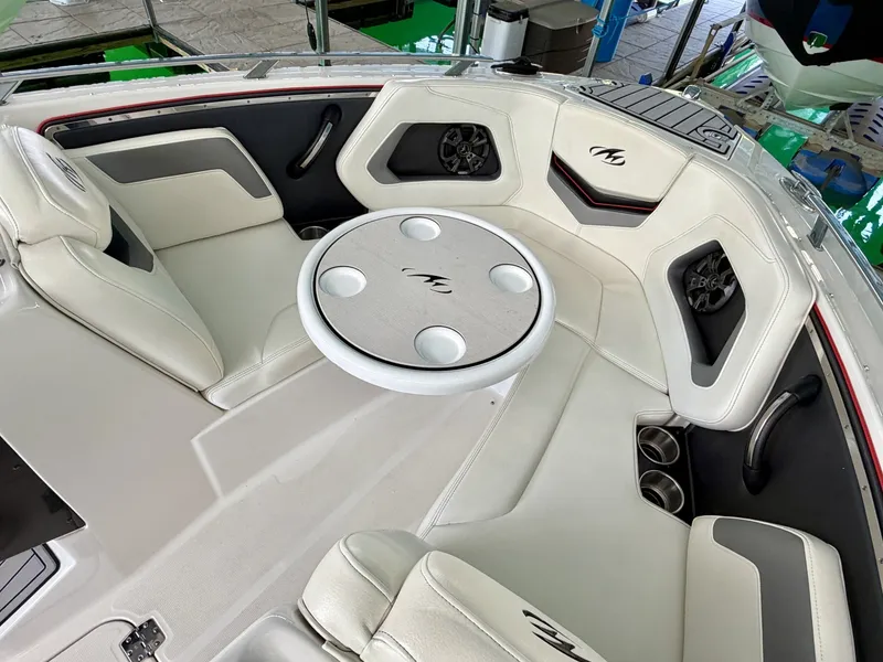 Slide: The Image of Monterey 234SS Super Sport 2014 - 6331552