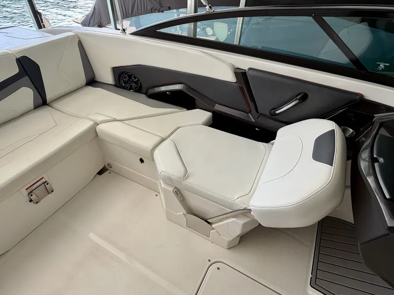 Slide: The Image of Monterey 234SS Super Sport 2014 - 6331561