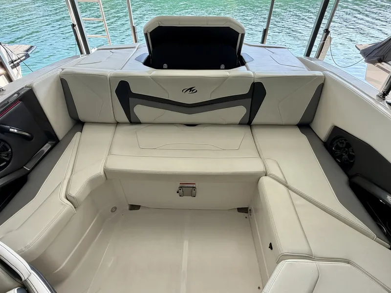 Slide: The Image of Monterey 234SS Super Sport 2014 - 6331564