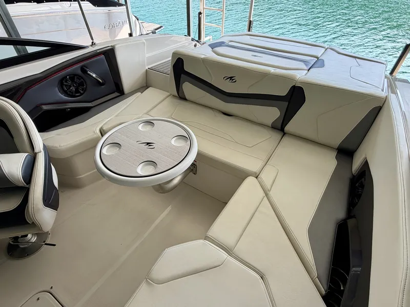 Slide: The Image of Monterey 234SS Super Sport 2014 - 6331579