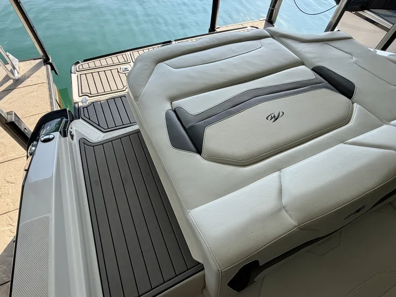 Slide: The Image of Monterey 234SS Super Sport 2014 - 6331596