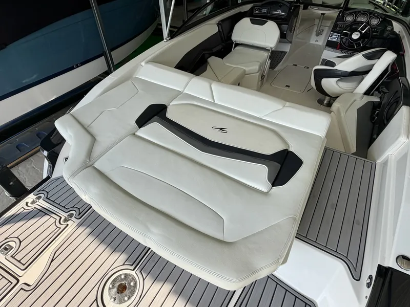 Slide: The Image of Monterey 234SS Super Sport 2014 - 6331598