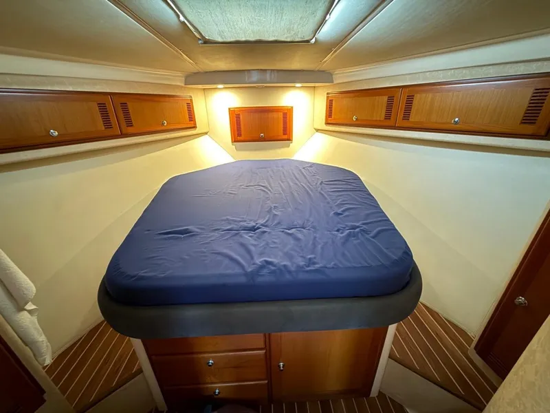 Slide: The Image of Cabo 35 Flybridge 2004 - 6332307