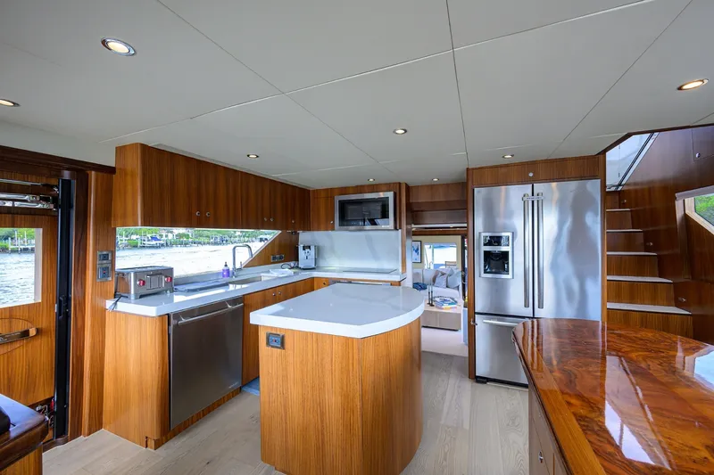 Slide: The Image of Ocean Alexander 72 Pilothouse 2016 - 6332466