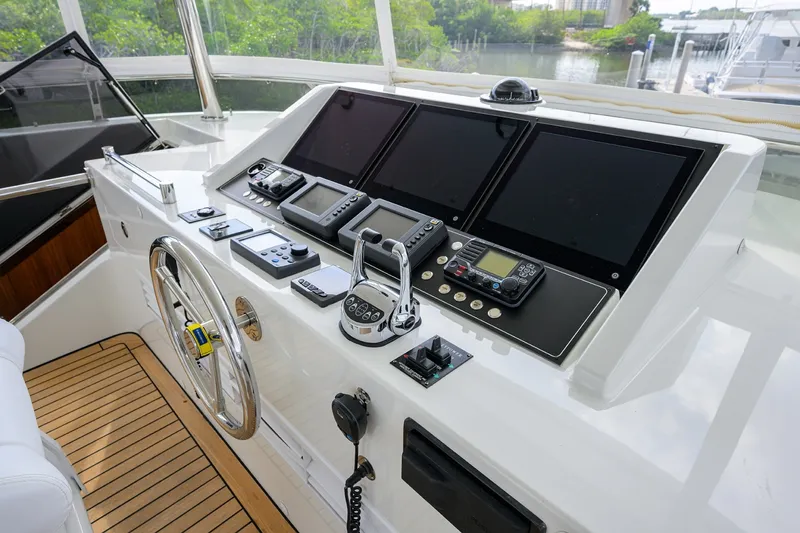 Slide: The Image of Ocean Alexander 72 Pilothouse 2016 - 6332442