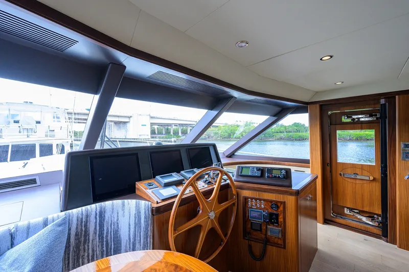 Slide: The Image of Ocean Alexander 72 Pilothouse 2016 - 6332461