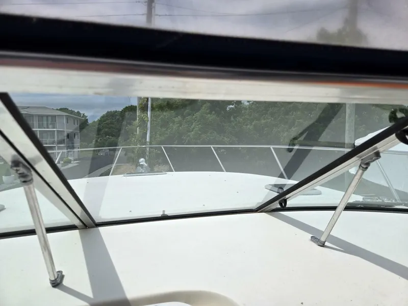 Slide: The Image of Rinker 330 Fiesta Vee 1999 - 6403532