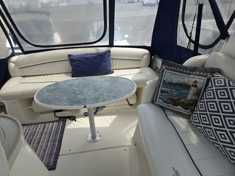 Slide: The Image of Rinker 330 Fiesta Vee 1999 - 6403554