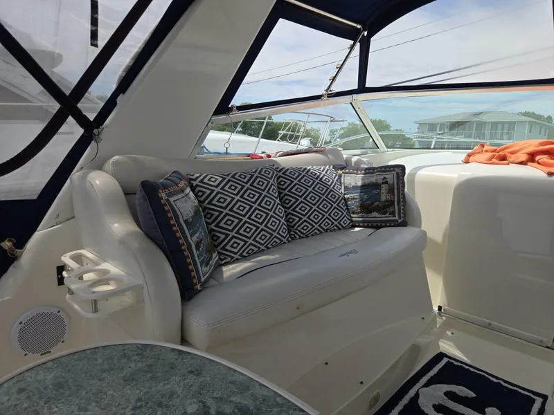 Slide: The Image of Rinker 330 Fiesta Vee 1999 - 6403551