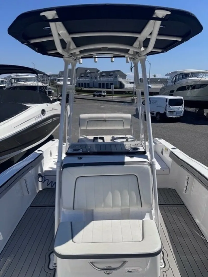 Slide: The Image of Yamaha 210 FSH Sport 2022 - 6335358