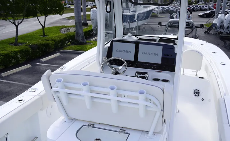 Slide: The Image of Sea Hunt Gamefish 27FS 2026 - 6335596