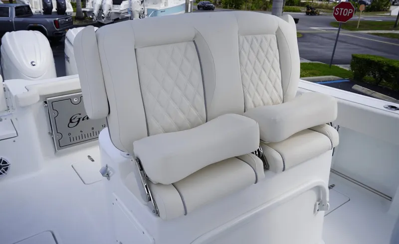 Slide: The Image of Sea Hunt Gamefish 27FS 2026 - 6335591