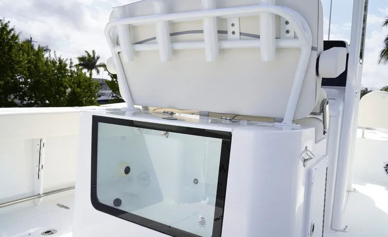 Slide: The Image of Sea Hunt Gamefish 27FS 2026 - 6335589