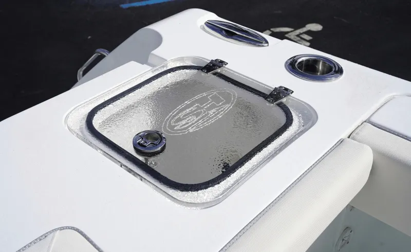 Slide: The Image of Sea Hunt Gamefish 27FS 2026 - 6335584