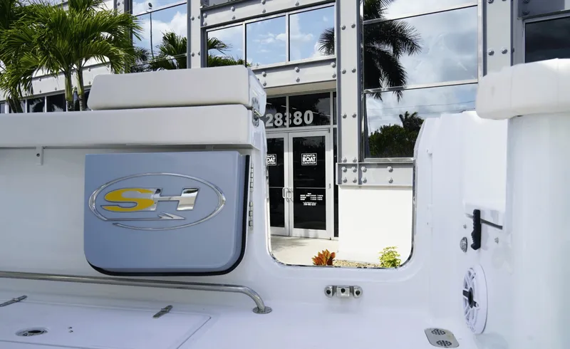 Slide: The Image of Sea Hunt Gamefish 27FS 2026 - 6335579