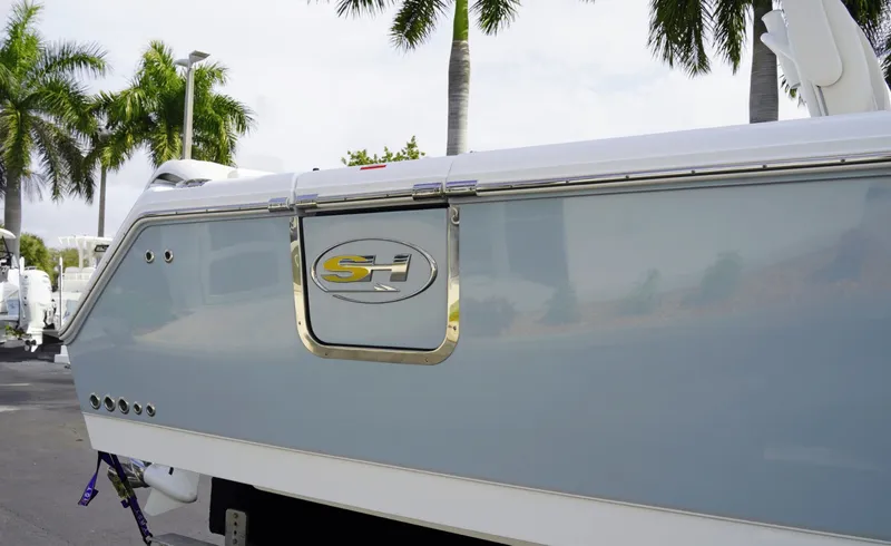 Slide: The Image of Sea Hunt Gamefish 27FS 2026 - 6335577