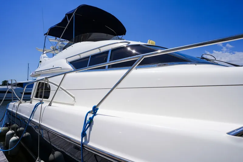 Slide: The Image of Sunseeker Manhattan 48 1997 - 6395256