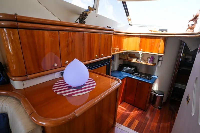 Slide: The Image of Sunseeker Manhattan 48 1997 - 6395213