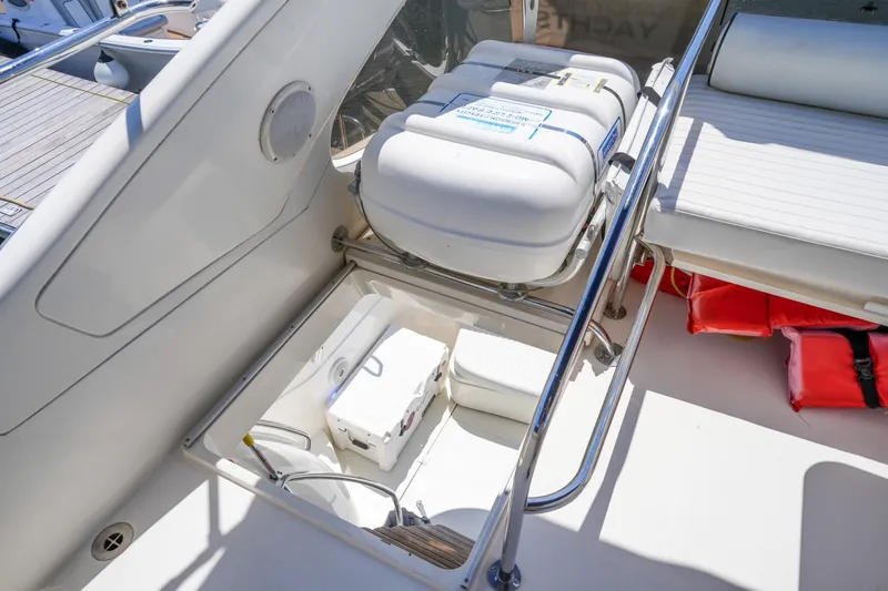 Slide: The Image of Sunseeker Manhattan 48 1997 - 6395245