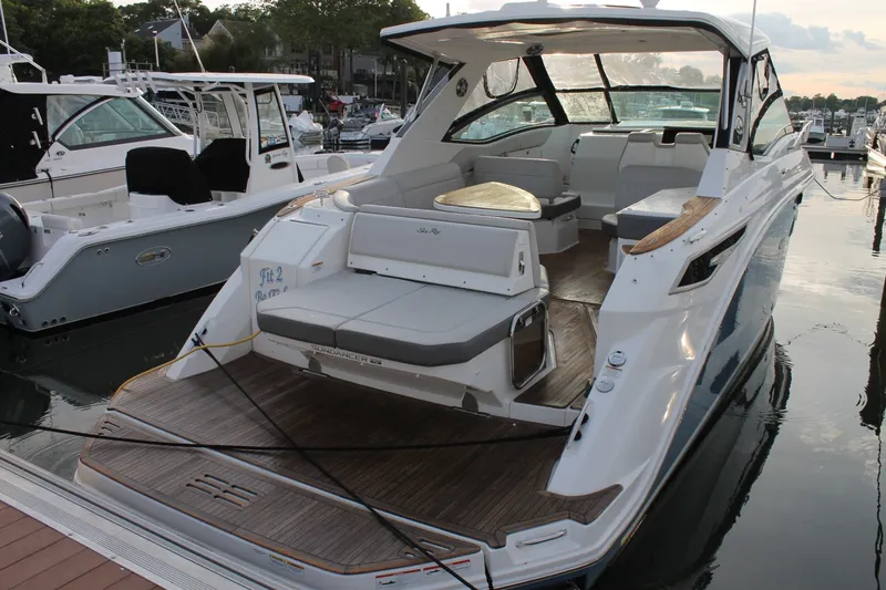 Slide: The Image of Sea Ray Sundancer 320 2023 - 6335671