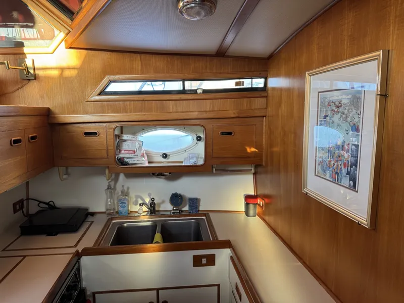 Slide: The Image of President 37 Sundeck 1987 - 6337907