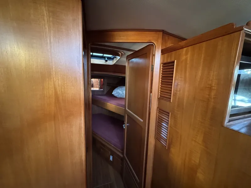 Slide: The Image of President 37 Sundeck 1987 - 6337908