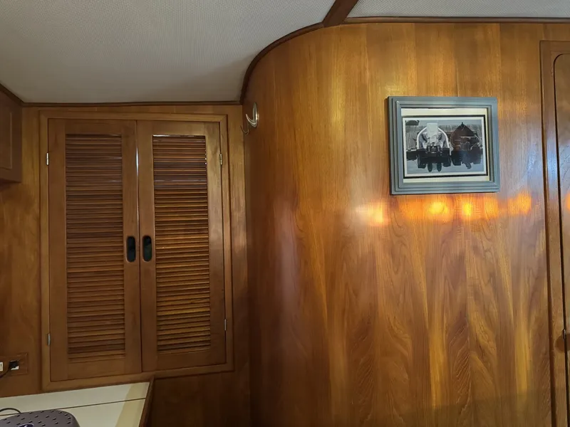 Slide: The Image of President 37 Sundeck 1987 - 6337924