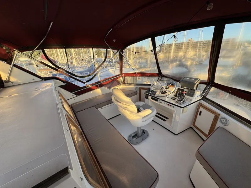 Slide: The Image of President 37 Sundeck 1987 - 6337936